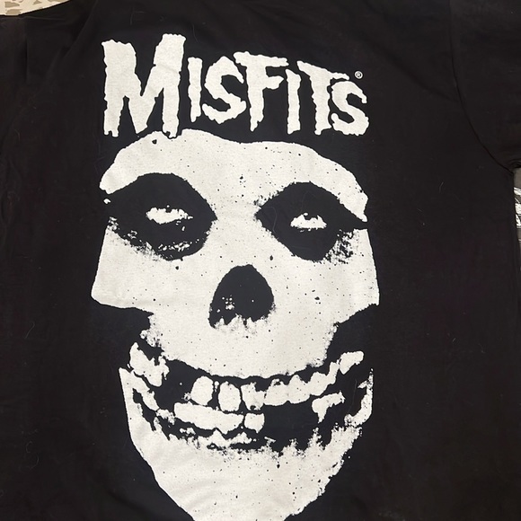 Misfits Distressed Skull Tee NWOT - Picture 3 of 8